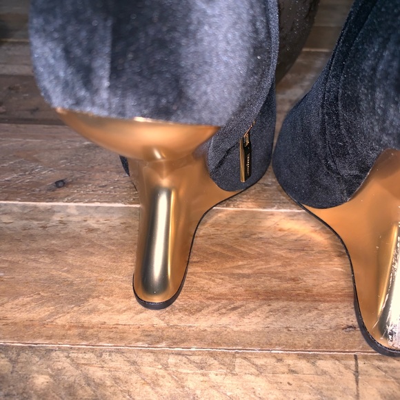 Salvatore Ferragamo Bolgheri Cut-Out Wedge Booties - Picture 7 of 8